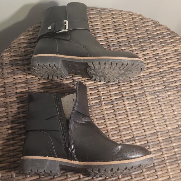 Nautica Womens Size ~9 Black Ankle Boots Shearling Lined Buckle Winter - Picture 7 of 10